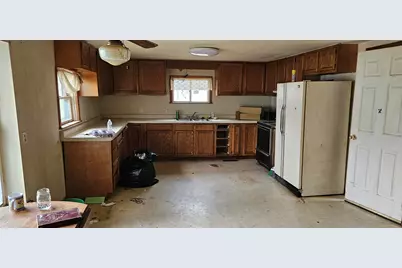 111 N State Street, Gobles, MI 49055 - Photo 7