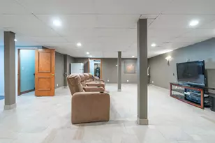 833 Lakewood Dr, Rochester Hills, MI 48309 - Photo 69