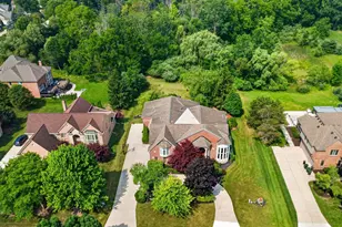 833 Lakewood Dr, Rochester Hills, MI 48309 - Photo 3