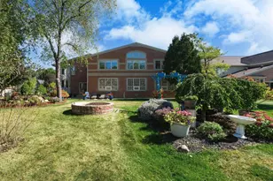 833 Lakewood Dr, Rochester Hills, MI 48309 - Photo 87