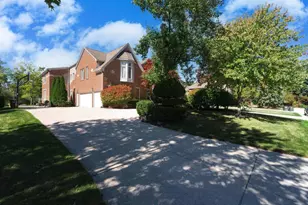 833 Lakewood Dr, Rochester Hills, MI 48309 - Photo 81