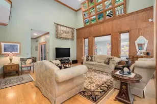 833 Lakewood Dr, Rochester Hills, MI 48309 - Photo 25