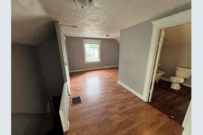1021 Hickory Street, Lansing, MI 48912 - Photo 11