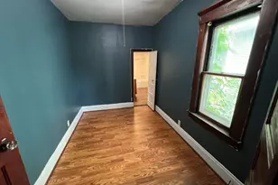 1021 Hickory St, Lansing, MI 48912 - Photo 5