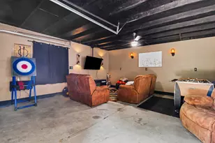 38768 Pineridge St, Harrison Township, MI 48045 - Photo 27