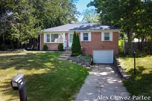 2207 Tremont Blvd NW, Grand Rapids, MI 49504 - Photo 31