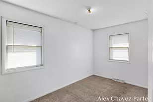 2207 Tremont Blvd NW, Grand Rapids, MI 49504 - Photo 21