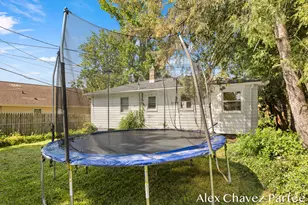 2207 Tremont Blvd NW, Grand Rapids, MI 49504 - Photo 9