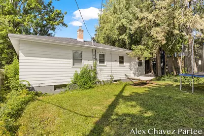 2207 Tremont Boulevard NW, Grand Rapids, MI 49504 - Photo 7