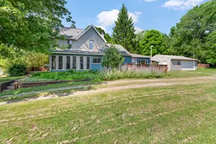 1321 N Waterloo Ave, Jackson, MI 49202 - Photo 5