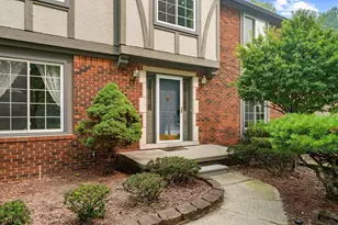25872 Hunt Club Blvd, Farmington, MI 48335 - Photo 47