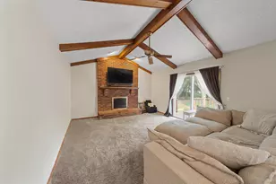 25872 Hunt Club Blvd, Farmington, MI 48335 - Photo 9