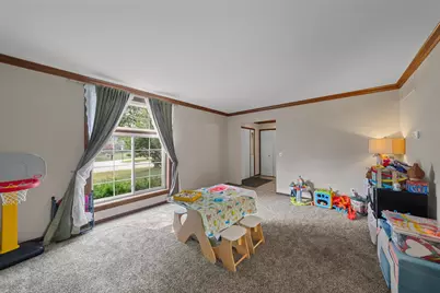 25872 Hunt Club Boulevard, Farmington, MI 48335 - Photo 13