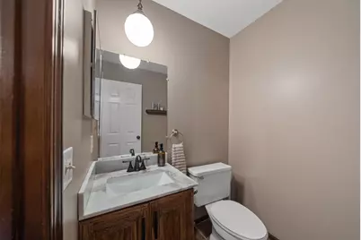 25872 Hunt Club Boulevard, Farmington, MI 48335 - Photo 15