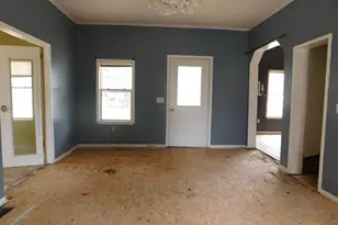 700 8th St, Three Rivers, MI 49093 - Photo 9