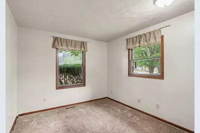 930 Piccadilly Road, Kalamazoo, MI 49006 - Photo 11