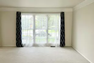 16185 Country Knoll Dr, Northville, MI 48168 - Photo 3