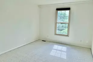 16185 Country Knoll Dr, Northville, MI 48168 - Photo 15