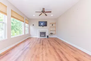 51344 E Bourne Terrace, Novi, MI 48374 - Photo 9