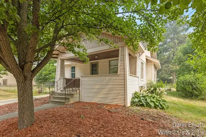 910 W Lincoln Avenue, Ionia, MI 48846 - Photo 3