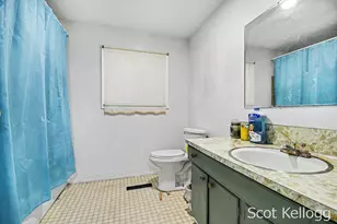 4118 16th St, Dorr, MI 49323 - Photo 13