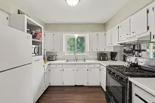 326 E Adams St, Ionia, MI 48846 - Photo 7