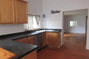 126 Cutter Ave, Coldwater, MI 49036 - Photo 5