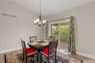 1243 S Village Circle, Kalamazoo, MI 49009 - Photo 9