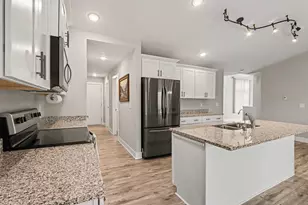 1243 S Village Cir, Kalamazoo, MI 49009 - Photo 7