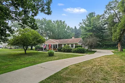 219 E Jackson Street, Allegan, MI 49010 - Photo 3