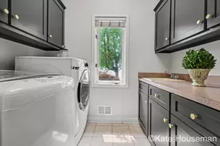 1941 Jennydale Ct SE, Grand Rapids, MI 49546 - Photo 23