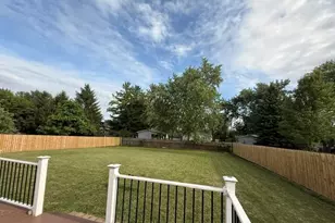 6098 Hedgerow Cir, Grand Blanc, MI 48439 - Photo 15