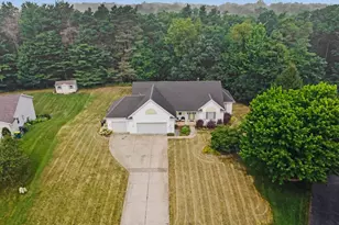 1931 Vly Pnes Dr, Hastings, MI 49058 - Photo 3