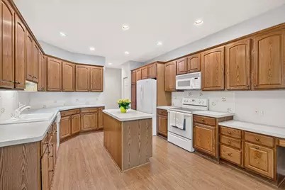 1718 Big Timber Court NE, Grand Rapids, MI 49505 - Photo 9