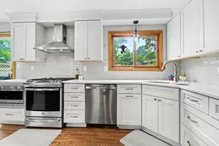 1221 Wines Dr, Ann Arbor, MI 48103 - Photo 13