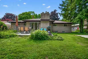53284 Wolf Dr, Utica, MI 48316 - Photo 3
