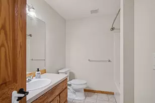 623 W 44th St, Fremont, MI 49412 - Photo 21