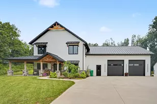 66155 Evergreen Ct, Sturgis, MI 49091 - Photo 1