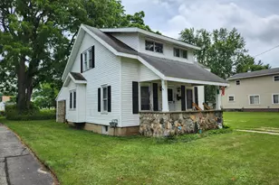370 Sigsbee St, Rockford, MI 49341 - Photo 3