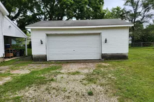 370 Sigsbee St, Rockford, MI 49341 - Photo 15
