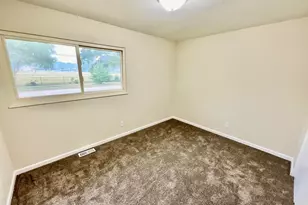 2245 8th St, Muskegon, MI 49444 - Photo 13