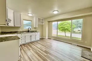 2245 8th St, Muskegon, MI 49444 - Photo 5