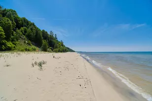 10777 Old Freesoil Rd, Manistee, MI 49660 - Photo 59