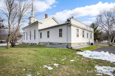 404 N Hudson Street SE, Lowell, MI 49331 - Photo 5