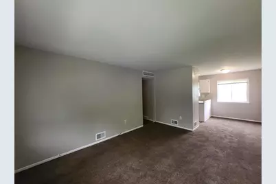15985 Wellington Street, Taylor, MI 48180 - Photo 3