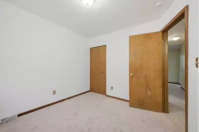 25248 Hass Street, Dearborn Heights, MI 48127 - Photo 17