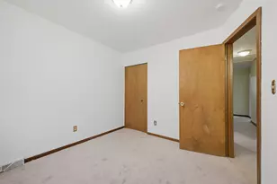 25248 Hass St, Dearborn Heights, MI 48127 - Photo 17