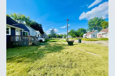 3419 Seneca Street, Flint, MI 48504 - Photo 11