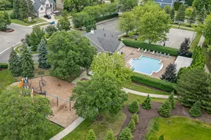 5693 Strawberry Cir, Commerce Township, MI 48382 - Photo 51