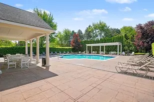 5693 Strawberry Cir, Commerce Township, MI 48382 - Photo 55